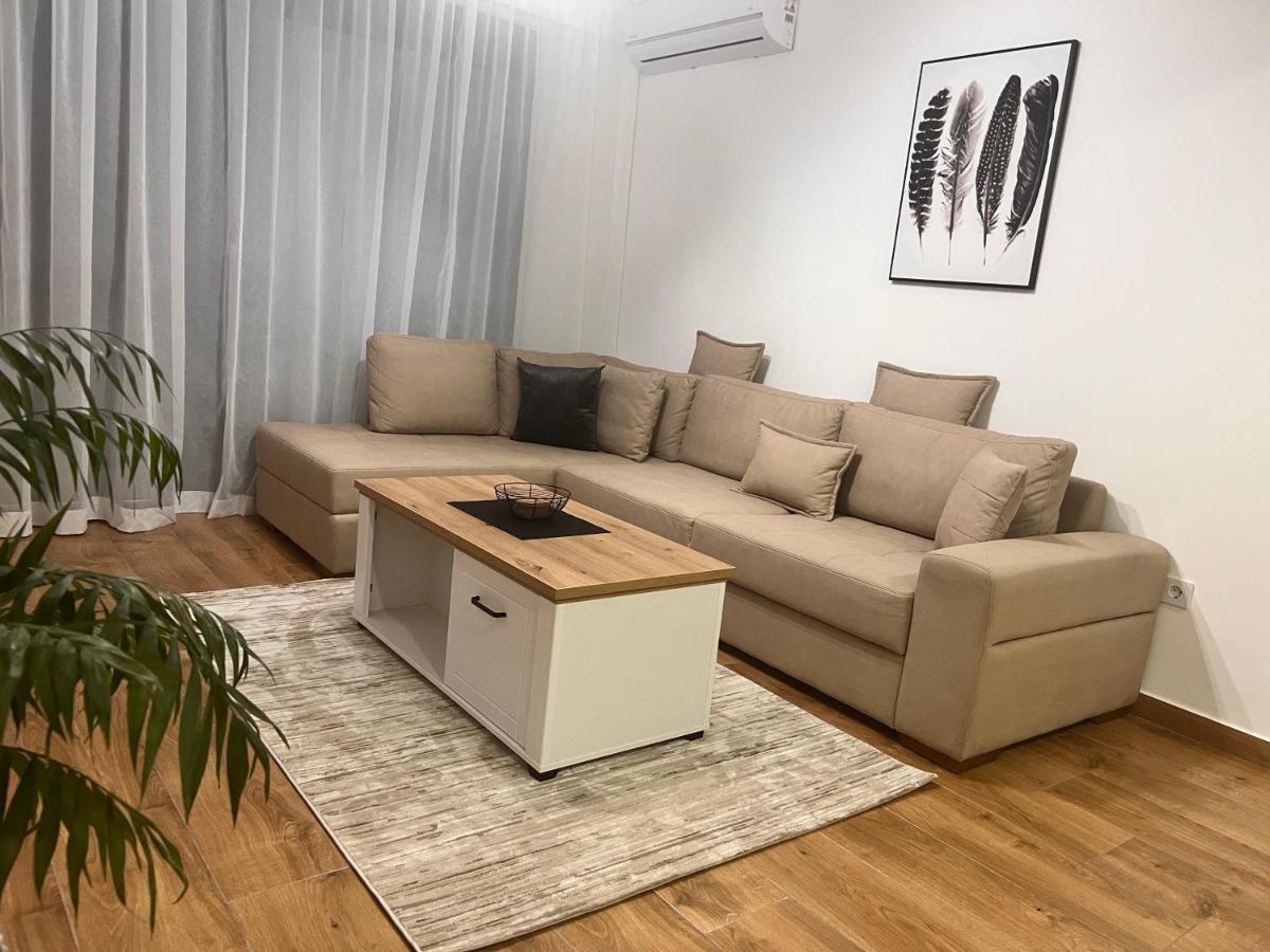 Nejra Apartment Ulcinj Exteriör bild